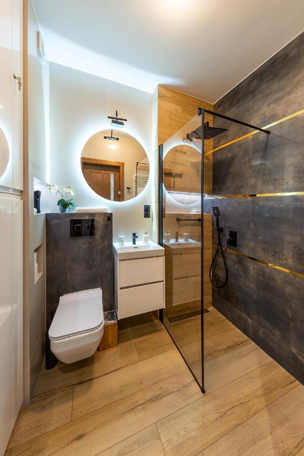 Apartamenty W Gdansku - Zajezdnia Wrzeszcz, Grudziadzka 4B Luaran gambar