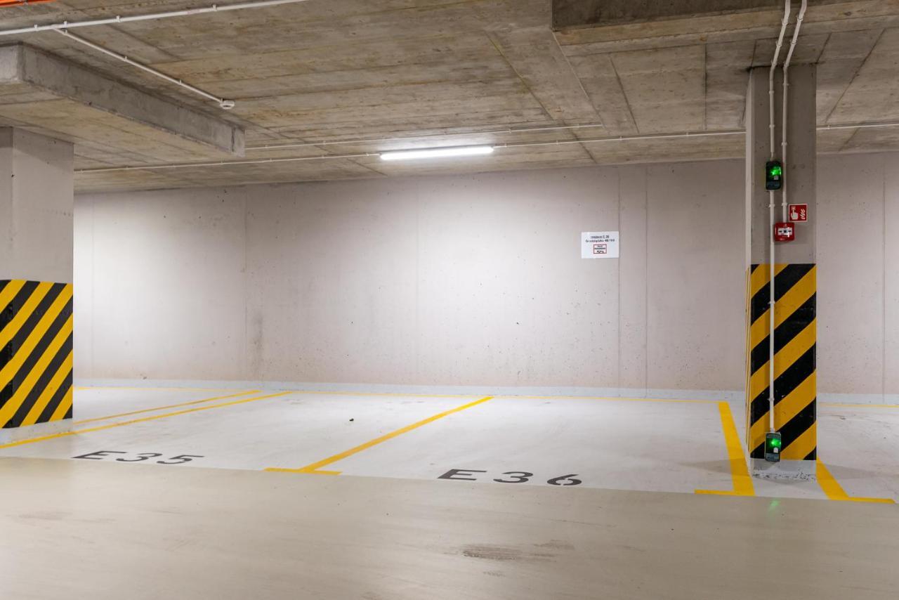 Apartamenty W Gdansku - Zajezdnia Wrzeszcz, Grudziadzka 4B Luaran gambar